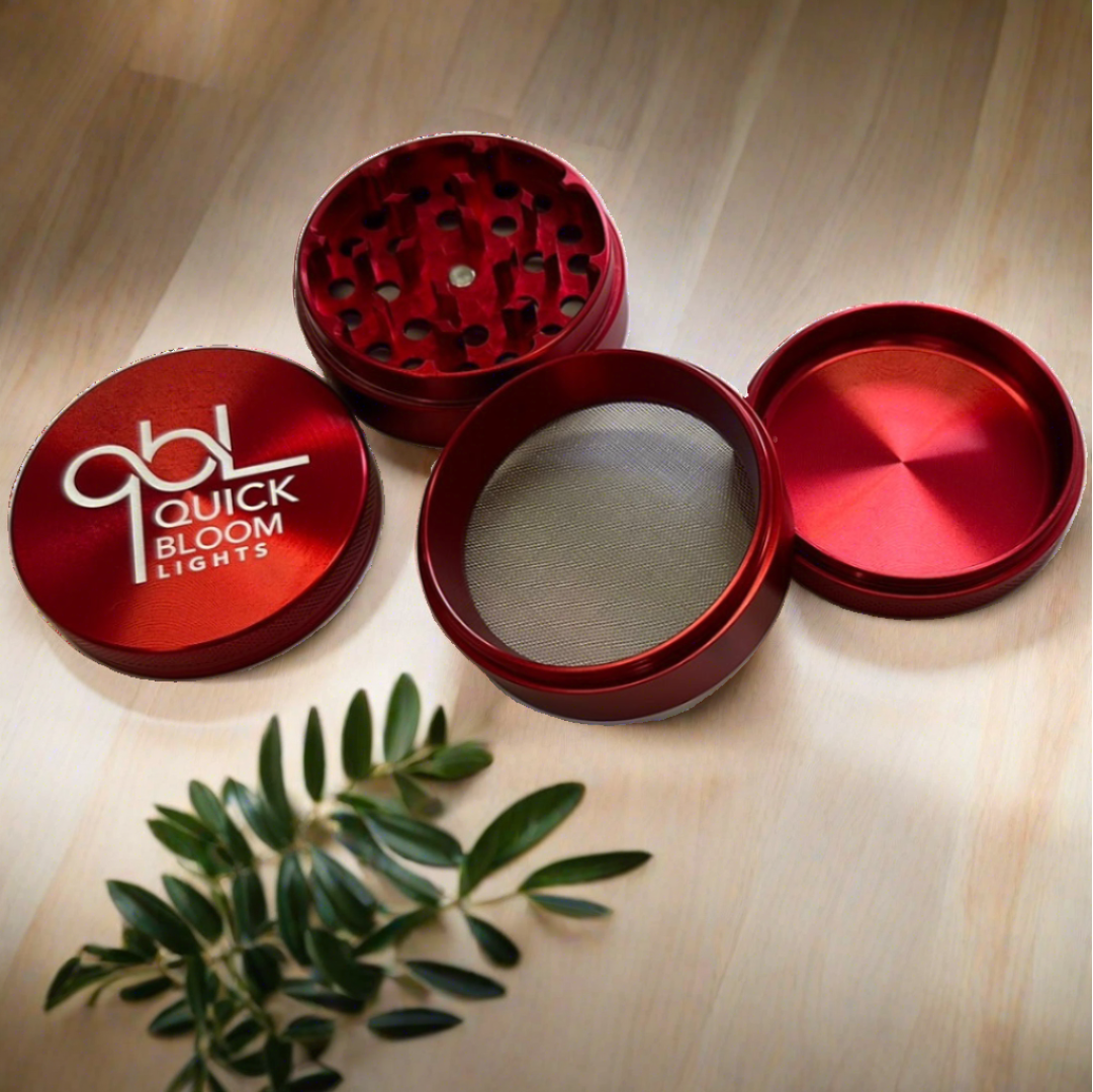 4 part Herb Grinder with magnetic lid and pollen screen